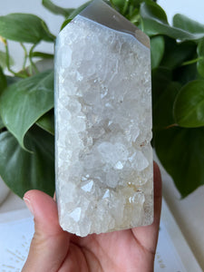 Druzy Agate Tower with Quartz