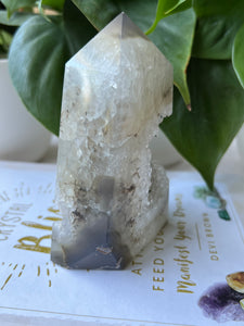 Druzy Agate Tower with Quartz