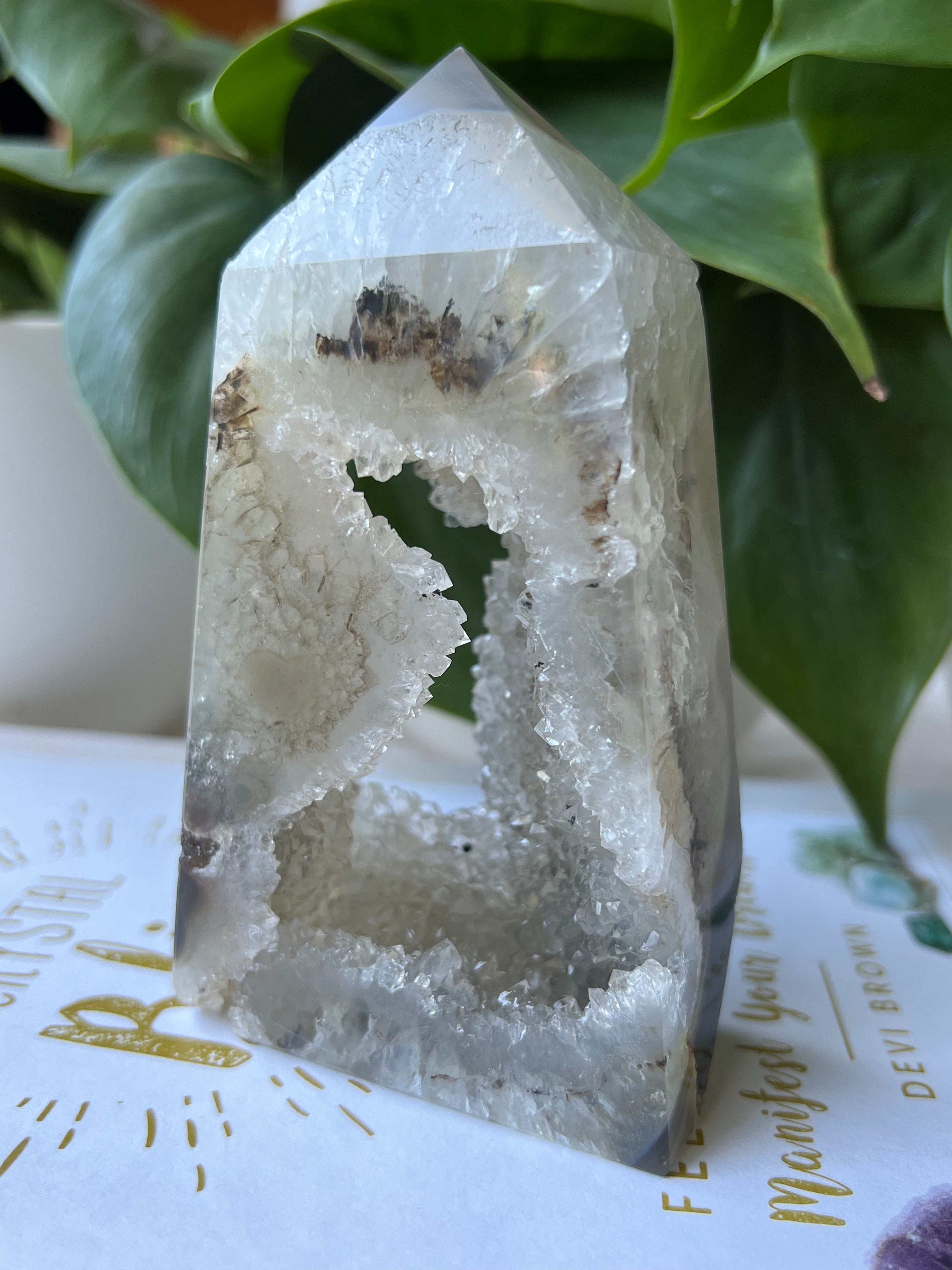 Druzy Agate Tower with Quartz