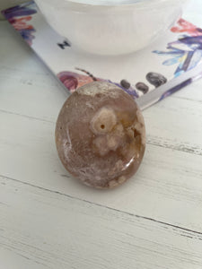 Flower Agate Palm Stone