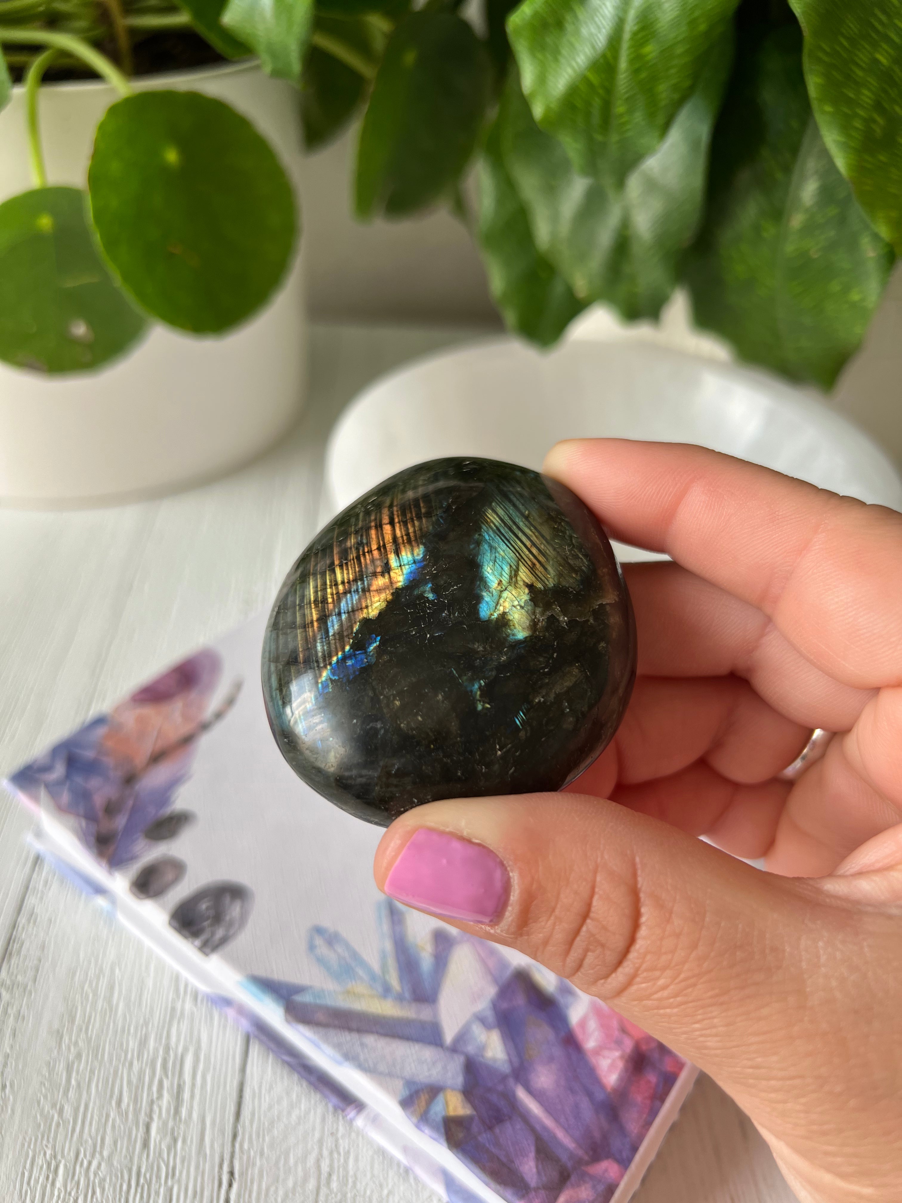 Labradorite Palm Stone (A)